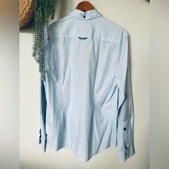 Men’s Guess Button Down Shirt - Picture 4 of 5